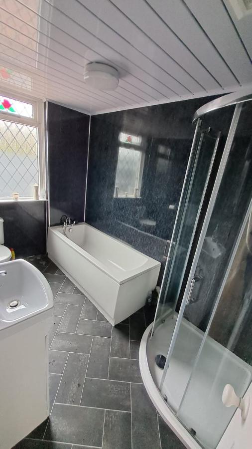 Beach & Tonic Beachside Chalet Humberston Εξωτερικό φωτογραφία