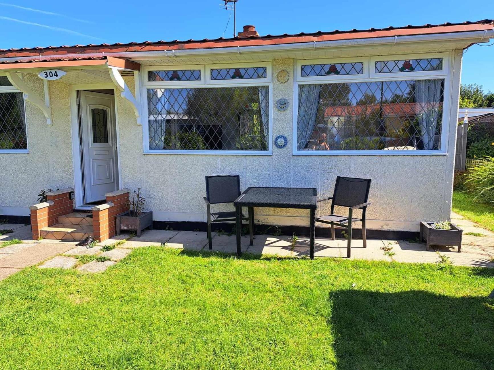 Beach & Tonic Beachside Chalet Humberston Εξωτερικό φωτογραφία
